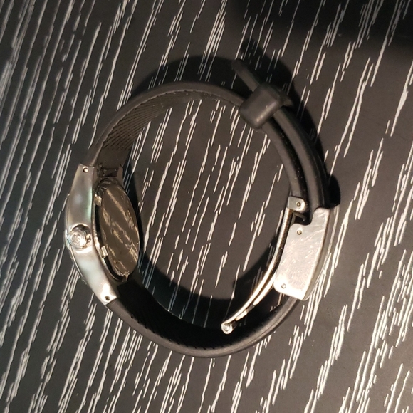 Genuine Swiss Wenger Watch - Picture 4 of 13